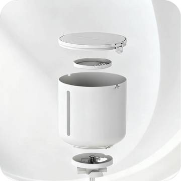 Display of the anti-scratch buckle accessory for a smart cat feeder