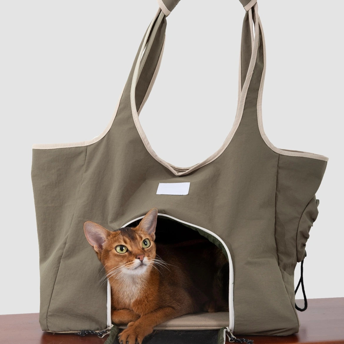 Petaura Cat Carrier Bag Lifestyle-inspired Design