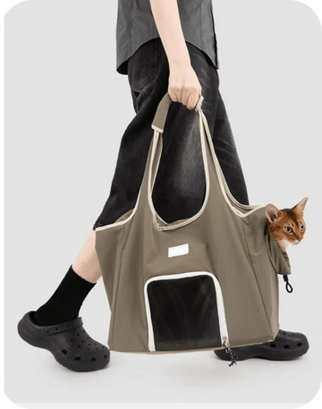 Large capacity cat carrier tote bag for travel with comfortable shoulder straps